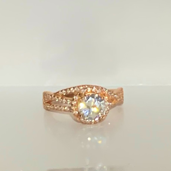 Charmed aroma rose gold ring - Picture 1 of 1